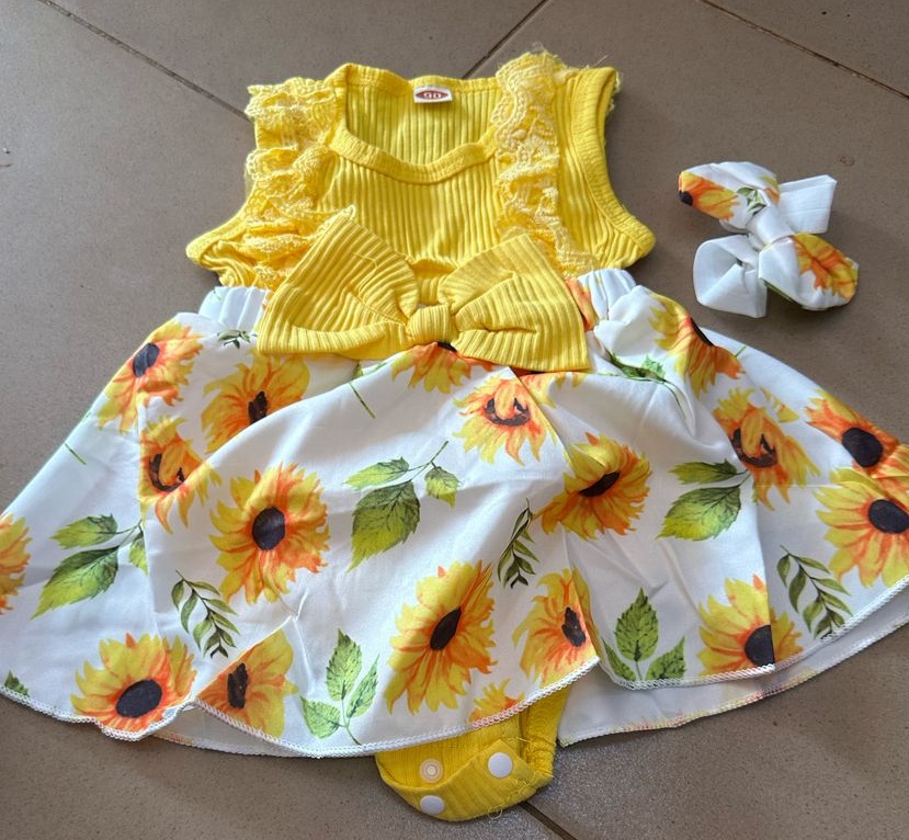 Miniature Grenouillère type fille 