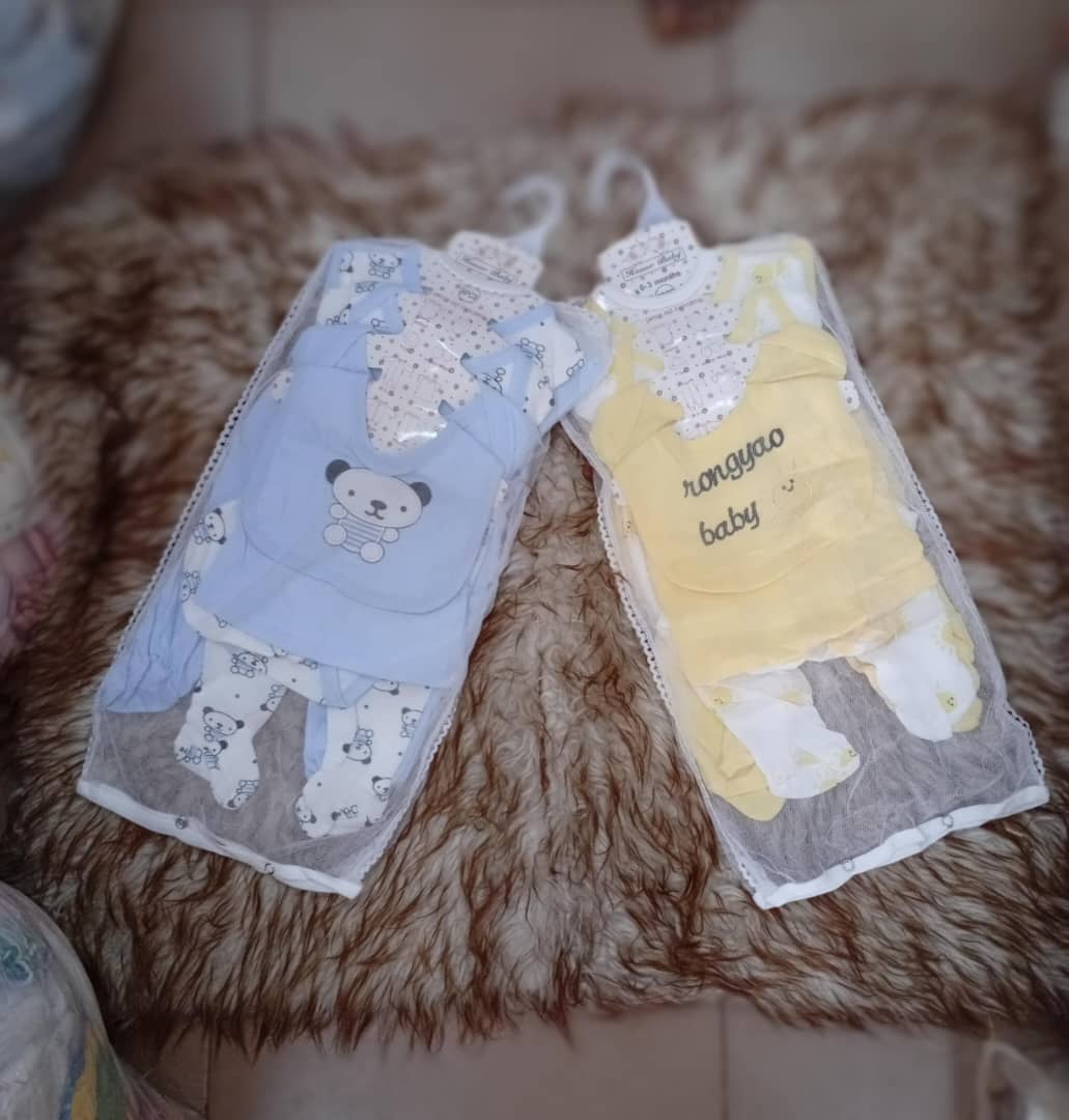 Miniature Vêtements bébé 